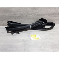 Уплотнитель стекла передней правой двери Land Rover Range Rover 2012- LR054826