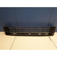 Решётка в бампер центральная Volkswagen Polo Sedan 2011- 6RU853671CRYP