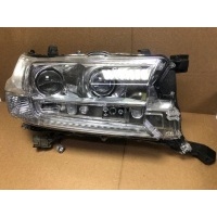 Фара правая Toyota Land Cruiser 200 2008- 8110560K10