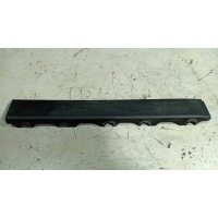 Накладка Volkswagen Touareg 2003 022103935AB