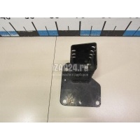 Кронштейн усилителя переднего бампера правый Chrysler Cherokee (KL) (2013 - ) 68096086AB