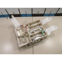 Блок предохранителей Toyota Auris (E15) (2006 - 2012) 8273002300