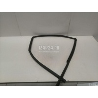 Уплотнитель стекла двери Suzuki Vitara 2015 8367554P02