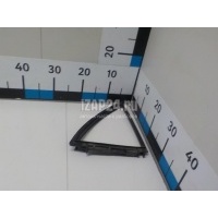 Уплотнитель форточки правой Toyota Corolla E15 (2006 - 2013) 6818812330