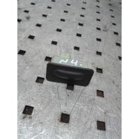 Кнопка открытия багажника Renault Laguna 2 2003 8200000900