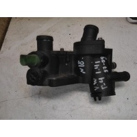 Корпус термостата Volkswagen Golf 4 1997 032121111A