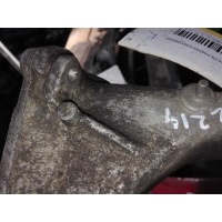 Кронштейн двигателя Volkswagen Passat 4 1994 357199354G