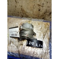 Натяжитель ремня генератора Mercedes E W210 2002 A6462000570