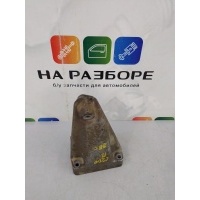 кронштейн опоры Mercedes-Benz C-Class W203 2004 A1112231704