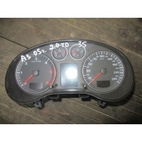 Щиток приборов (приборная панель) Audi A3 2005 8p0920930r