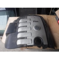 Декоративная крышка двигателя Volkswagen Touareg 2003 070103926a