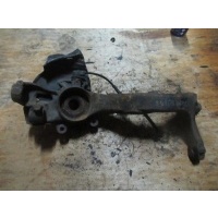 Ступица передняя правая Volkswagen Passat 2002 8d0407258am