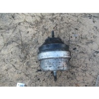 Подушка крепления двигателя Volkswagen Passat 1999 8d0199382l