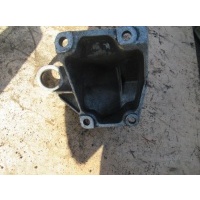 Кронштейн КПП Audi A6 1996 4a0399114f