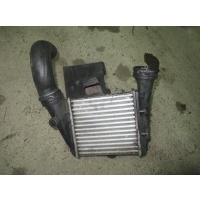 Интеркулер Volkswagen Passat 2003 3b0145806