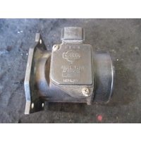 Расходомер воздуха Nissan Primera 1997 226802j200