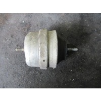Подушка крепления двигателя Audi A6 2000 8d0199379g