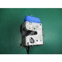 Замок двери передней правой Audi A4 1997 8d0839016a