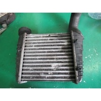 Интеркулер Volkswagen Passat 1998 3b0145806