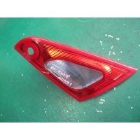 Фонарь крышки багажника правый Mitsubishi Colt 2005 MN105622