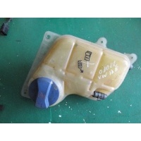 Бачок расширительный Volkswagen Passat 1997 8d0121403j