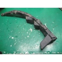 Кронштейн крепления бампера Volkswagen Passat 1998 3b0807049b