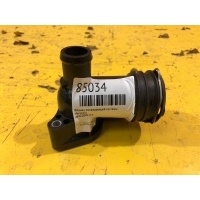 Фланец охлаждающей системы Mercedes a6422001156