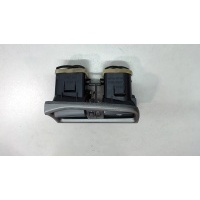 Дефлектор обдува салона перед. левая Nissan Primera P11 1999-2002 2000 687502F900