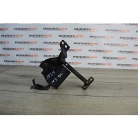 Кронштейн замка капота MAZDA 3 BK BP4K5215YA