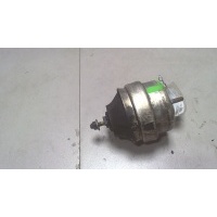 Подушка крепления двигателя, левая Volkswagen Passat 5 2000-2005 2004 8D0199379AE