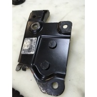 Кронштейн Volkswagen Touareg 2003 7L0886221F