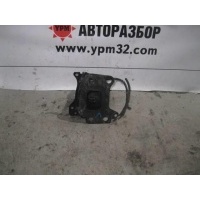 Кронштейн усилителя переднего бампера левый Audi A3 (8P1) 2003-2013 2008 8P0807133