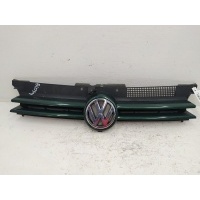 Решетка радиатора Volkswagen Golf-4 2000 1J0853655G