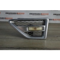 Накладка крыла левая LAND ROVER Freelander 2 LR001660