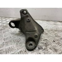 Кронштейн КПП опорный R Audi A4 B5 (1994-2001) 1996 8D0399114L