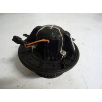 Мерседес b w245 моторчик вентилятора a1698200642