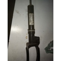 volkswagen oe 7p6 413 031 at амортизатор