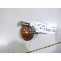 Повторитель на крыло желтый Mitsubishi Pajero/Montero II (V1, V2, V3, V4) (1991 - 1996) MB831091