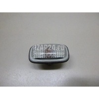 Повторитель на крыло белый Nissan Almera Classic (B10) (2006 - 2013) 26160-95f0a