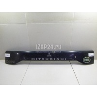 Накладка двери багажника Mitsubishi Pajero/Montero Sport (K9) (1997 - 2008) 5817a092