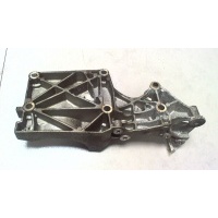 Кронштейн крепления генератора левая=правая Volkswagen Golf 5 2003-2009 2005 03G903139F