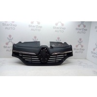 Решетка радиатора Renault Logan L8 2014> 623105727R, 623107605R
