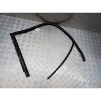 Уплотнитель двери Porsche Cayenne 955 2002-2007 7l0837432