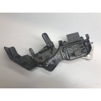 Кронштейн балки Mercedes-Benz S-Class W222 2013-2020 A2227230514, 2227230514