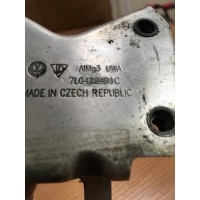 Кронштейн Volkswagen Touareg 2003 7L0422491C