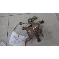 Кулак поворотный задний правый Hyundai Elantra XD 2000-2010 2004 527602D105