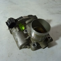 Opel astra j 1.4t дросельная заслонка 55565489