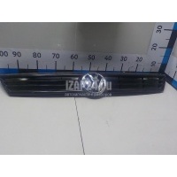 Решетка радиатора VAG Jetta (2011 - ) 5C6853651QWA
