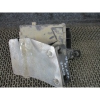 Корпус воздушного фильтра Volkswagen Passat 1998 8d0129607m