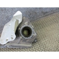 Корпус воздушного фильтра Volkswagen Passat 1998 058133837e
